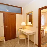House 5286 דירה *