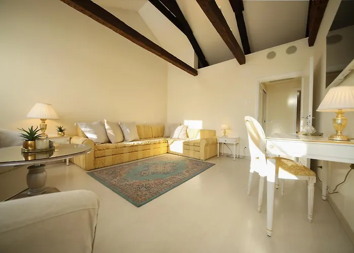 House 5286 Apartament